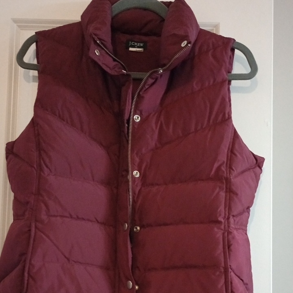 J. Crew Burgundy Puffer Vest Silver Button Details With Feather/Down Fill Size M - Picture 4 of 6